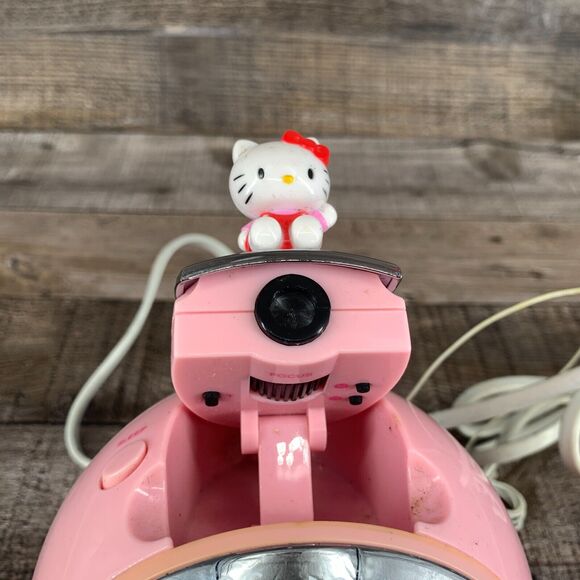 Hello Kitty Clock Pink AM/FM Projection Radio - Picture 8 of 11